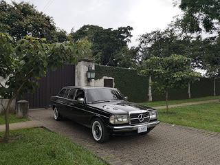 COSTARICAPRIVATEESTATE.MERCEDESW123LIMOUSINE300DLWBLANG.jpg