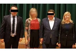29158272.jpg
