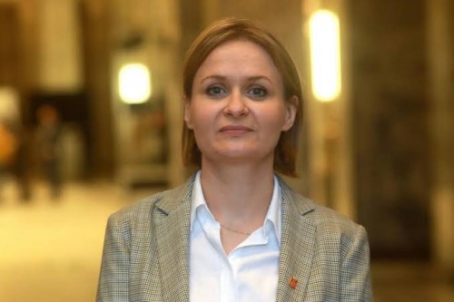 5445540d353.jpg