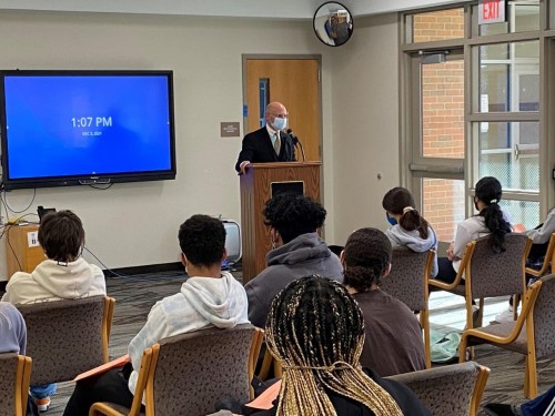 ABINGTONHIGHSCHOOLNATIONALHONORSSOCIETYKEYNOTESPEAKERRICHARDBLANK.jpg