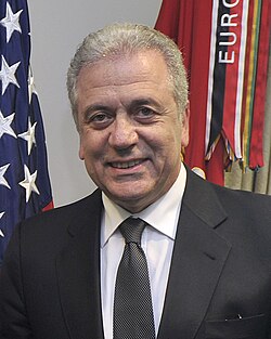 Dimitris_Avramopoulos_at_the_Pentagon_April_2012.jpg