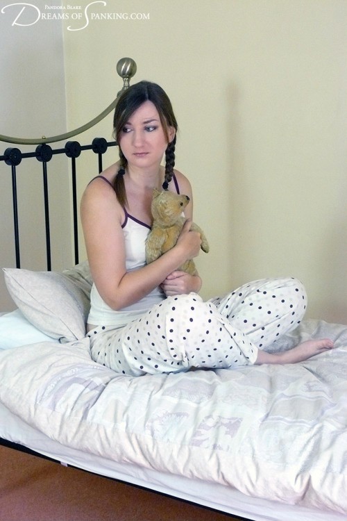 Dreams-of-Spanking_bedtime_001.jpg