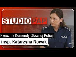 polityka7959e17.jpg