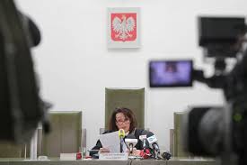 polityka91d336d.jpg